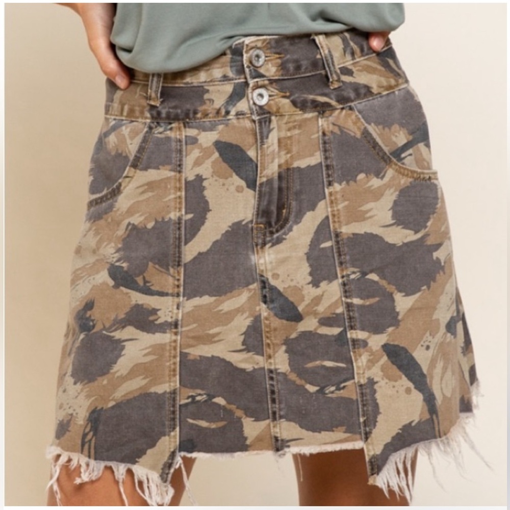 POL Camouflage Mini Skirt in Tan and Gray